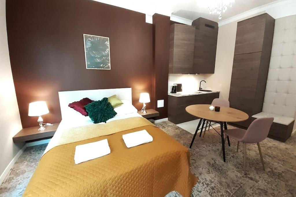 Luxury - Rakowicka 6 *