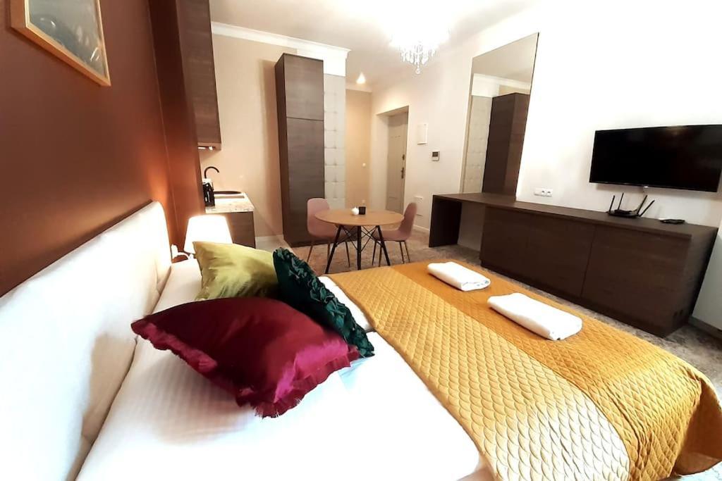 Luxury - Rakowicka 6 *